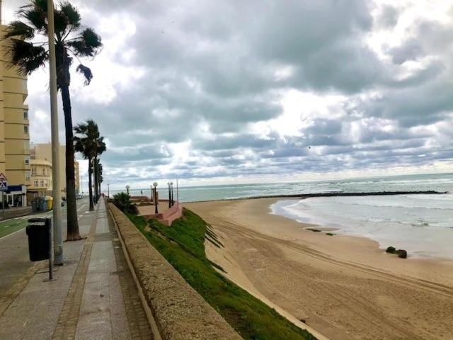 Gatu Premium Duplex Confort Junto A La Playa, Wifi Y Aire Acc Lejlighed Cádiz Eksteriør billede